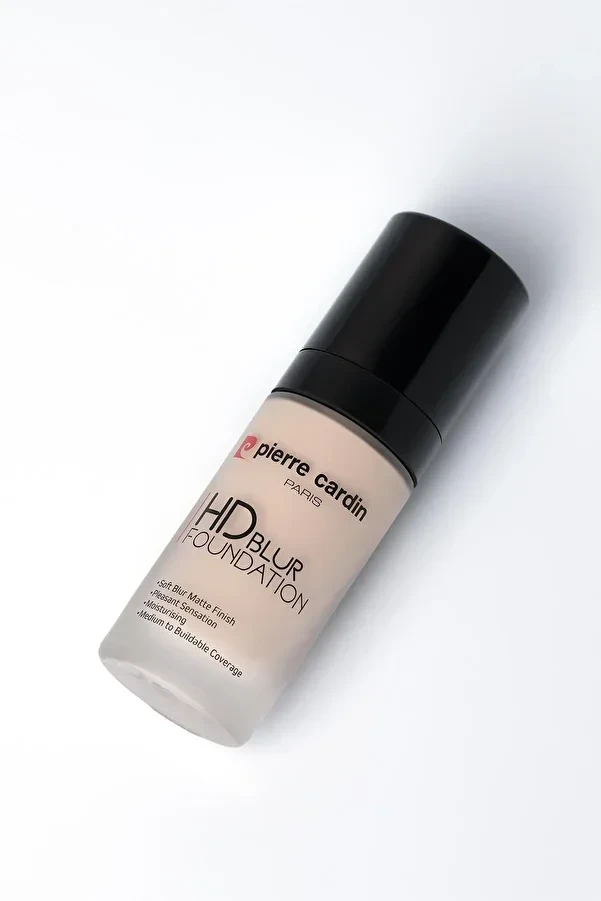 كريم أساس بيير كاردان HD Blur Smooth Appearance Matte بلون بيج - 30 مل